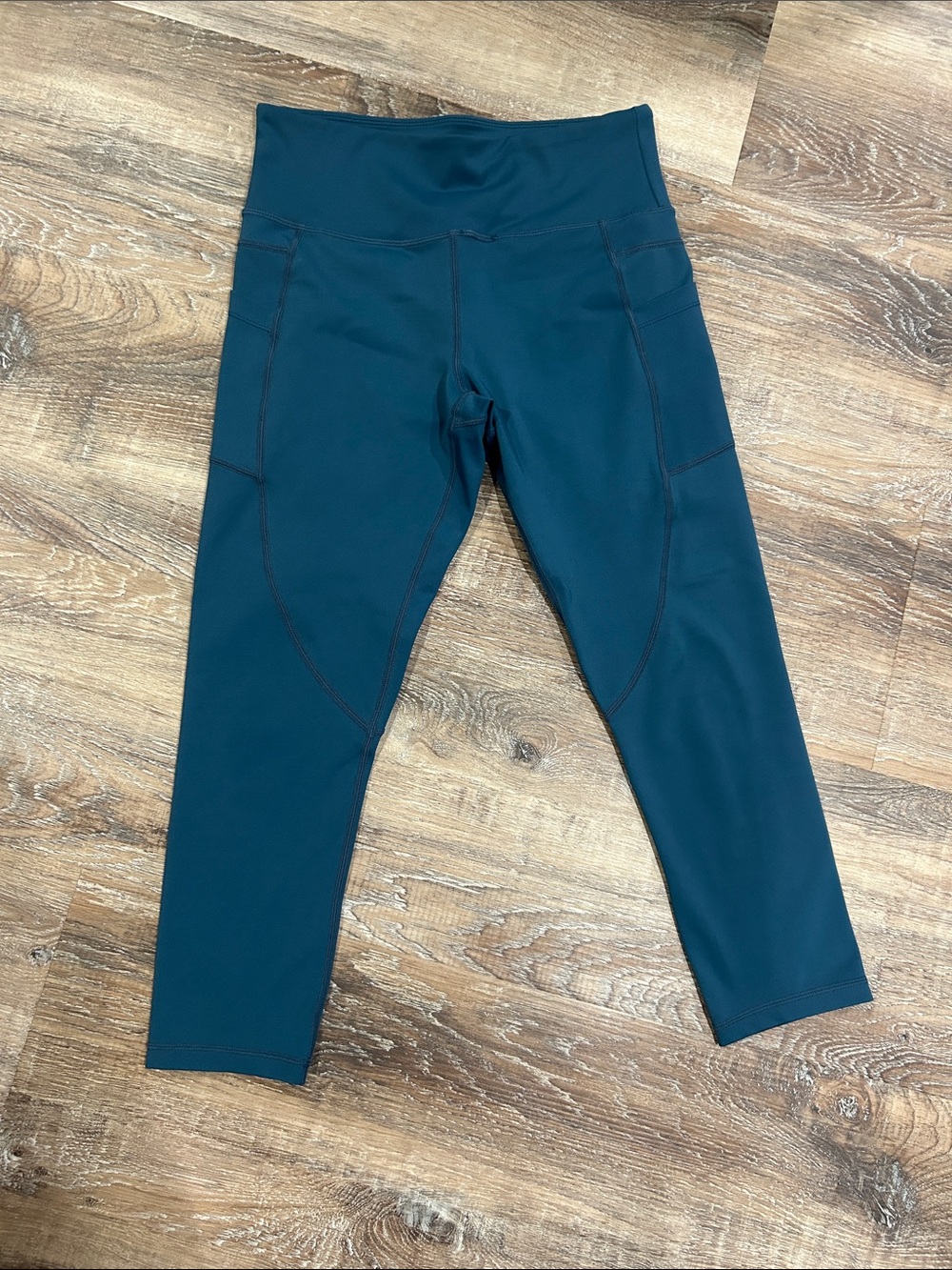 🩷ZYIA🩷Navy/Teal High-Waist Cropped Leggings